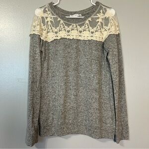 Potters Pot Soft Gray With Cream Lace Top Sz M Long Sleeve Boho Cottagecore‎
